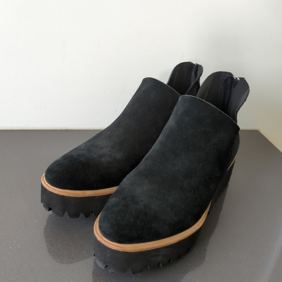 All Black Booties Fur Shootie Tread Ankle Women's Size 9 EU 40 Black NWOT - Picture 6 of 12